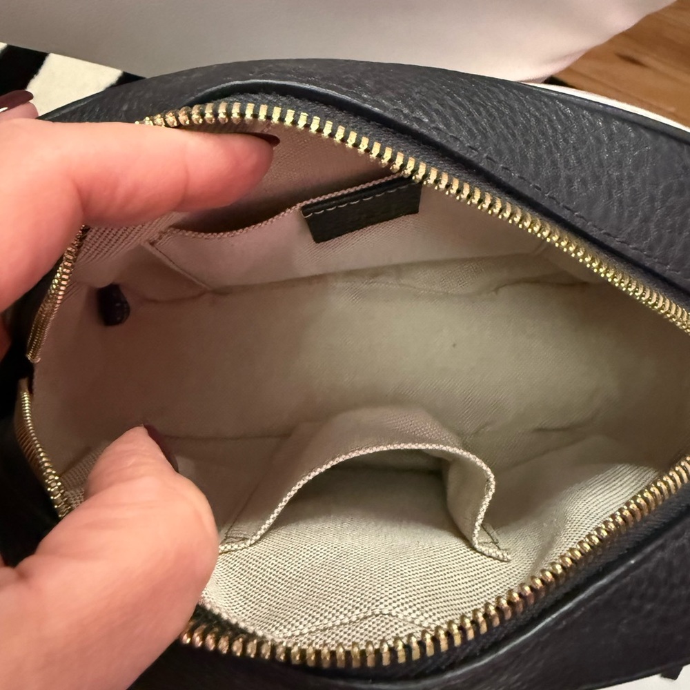 Gucci Soho Disco Black Leather Crossbody Bag - Picture 6 of 11